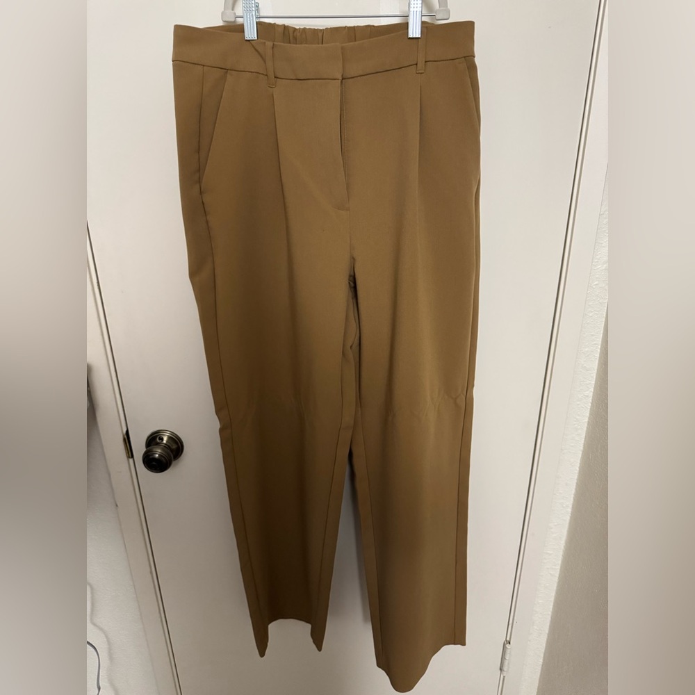 Old Navy Taylor Wide Leg Trousers in Camel